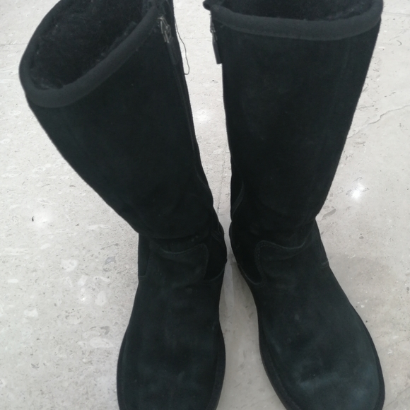 Ugg boots - Picture 4 of 5